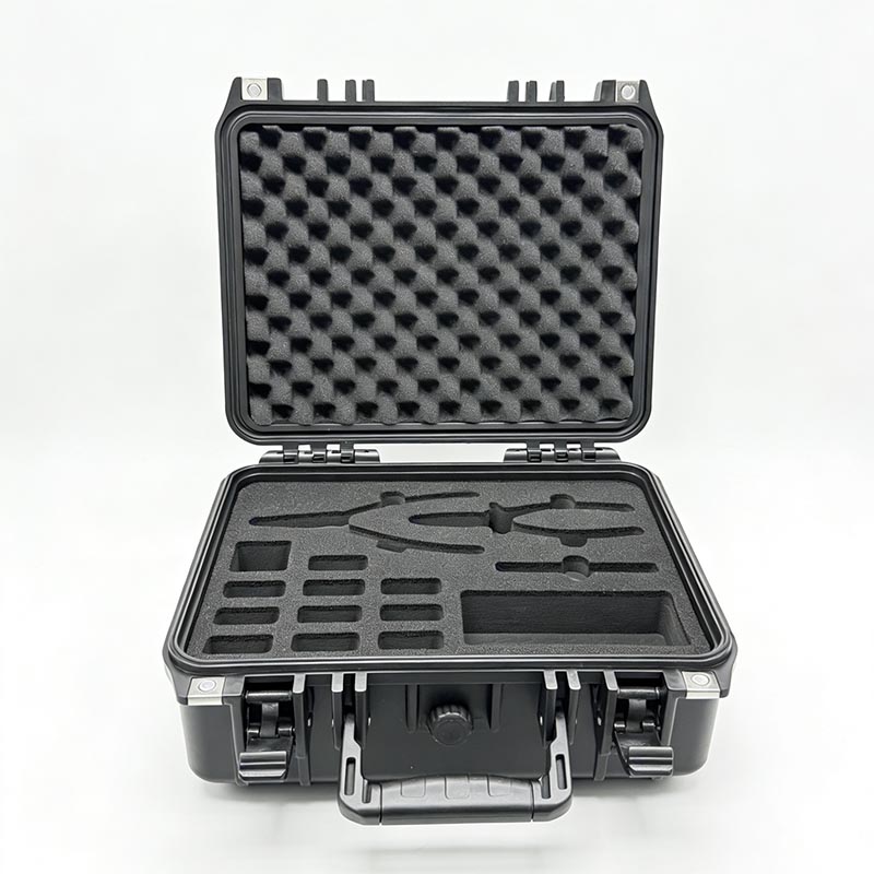 Omnidirectional buffering and shock-absorbing hard box